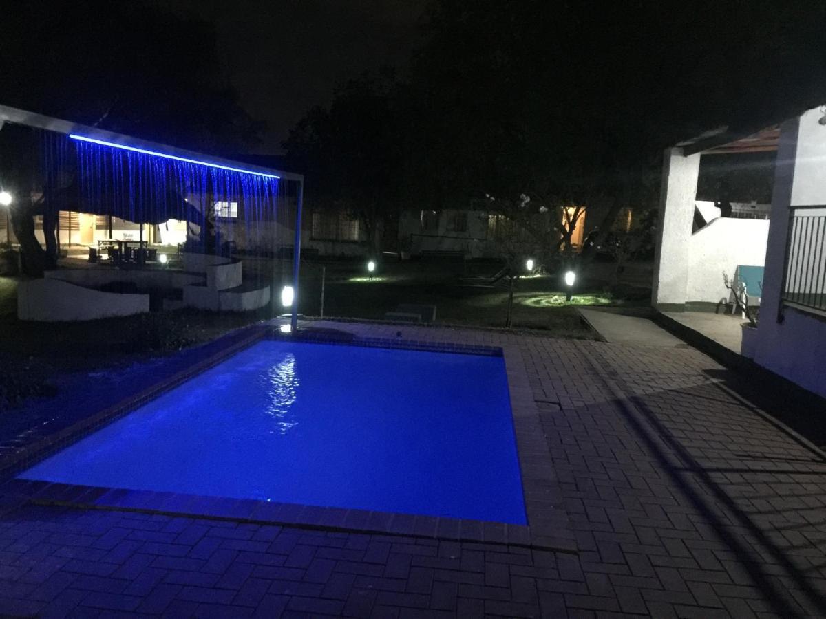 Simbasun Cottages Midrand Exteriér fotografie