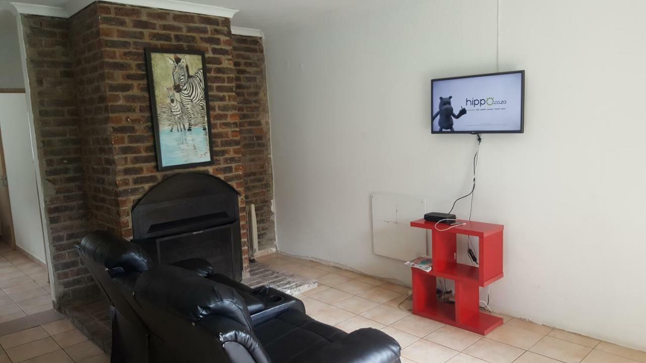 Simbasun Cottages Midrand Exteriér fotografie
