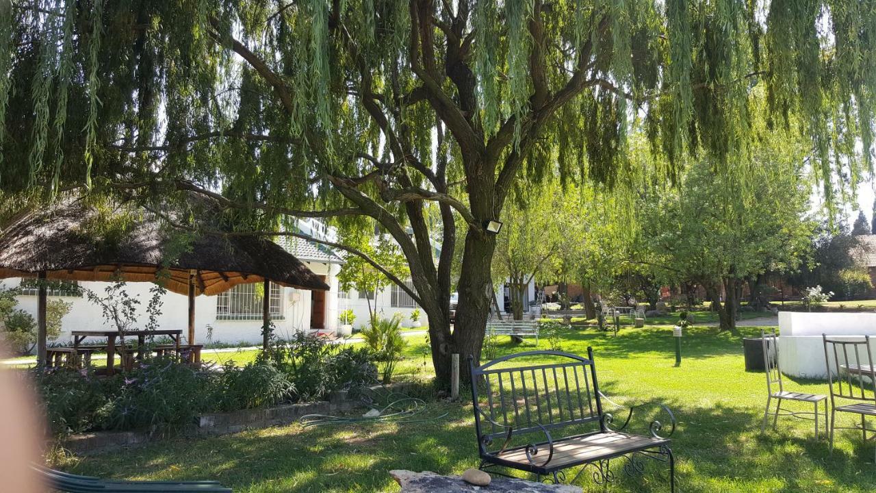 Simbasun Cottages Midrand Exteriér fotografie