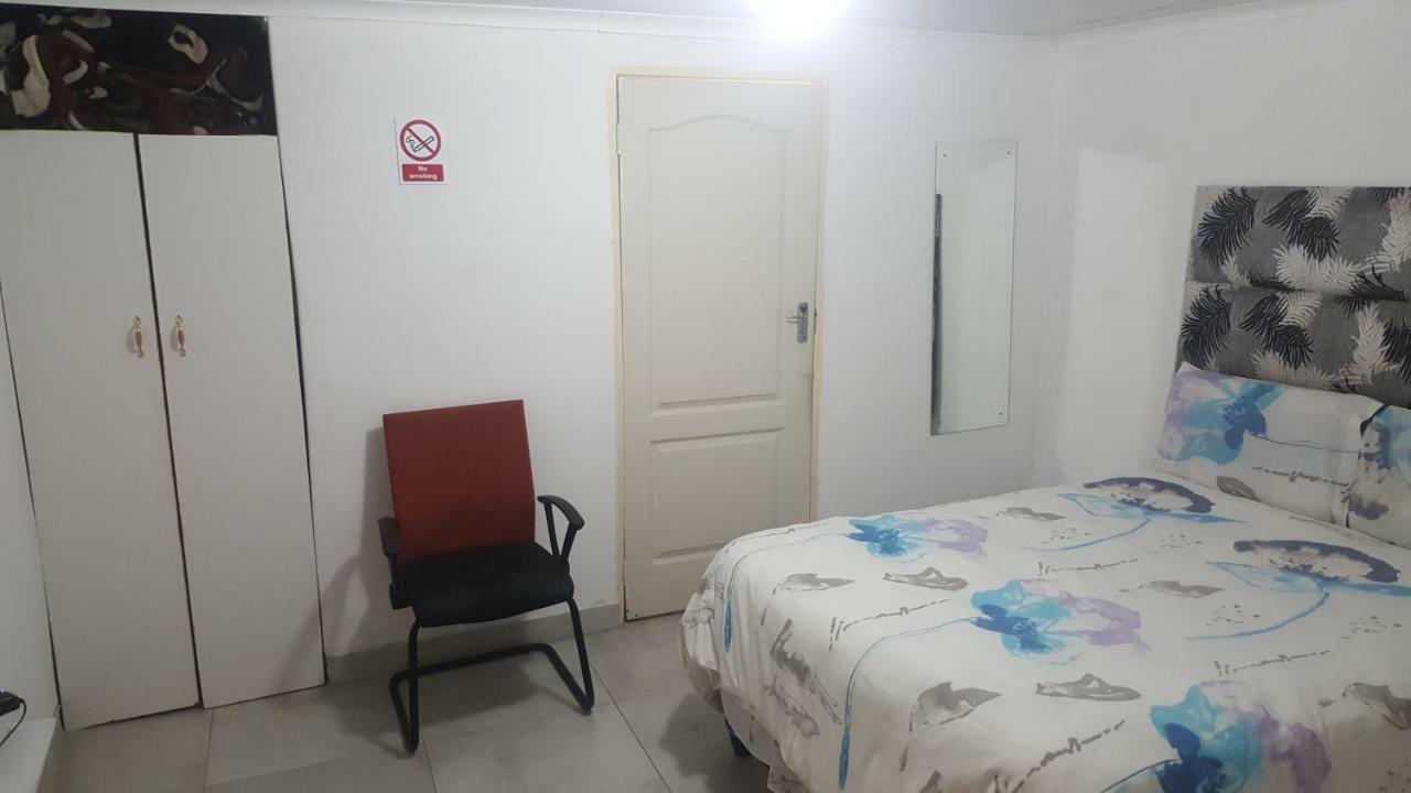Simbasun Cottages Midrand Exteriér fotografie