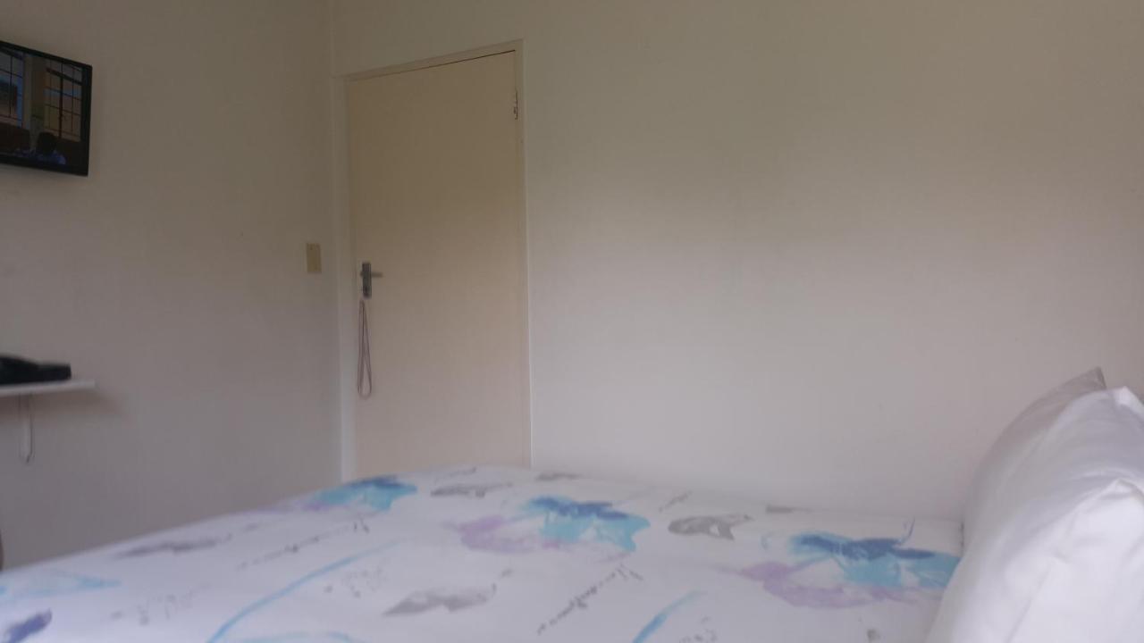 Simbasun Cottages Midrand Exteriér fotografie